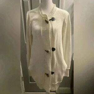Cynthia Rowley Cardigan Sweater in off white color with side pockets NWOT MEDIUM